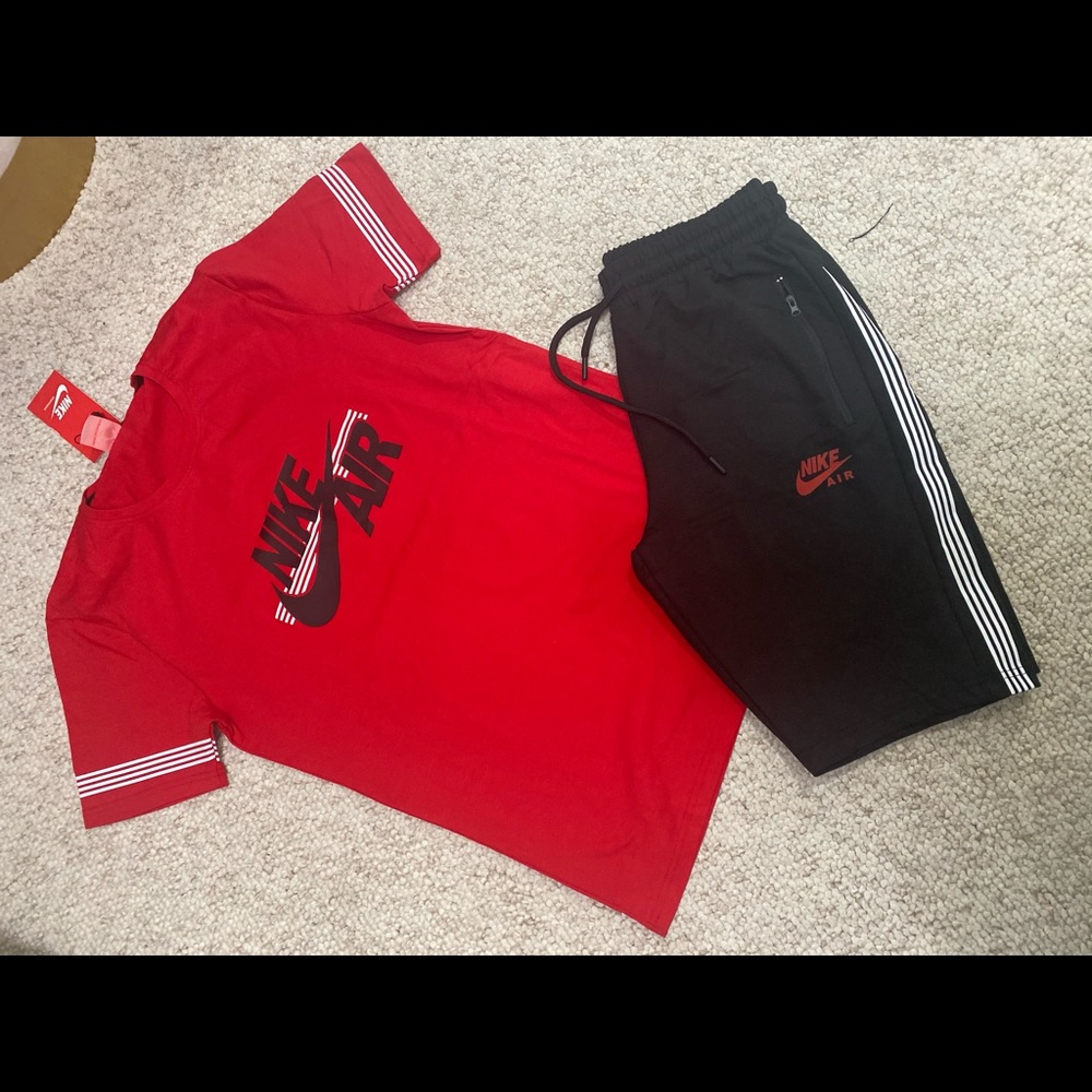 Nike Shirt & Shorts Set